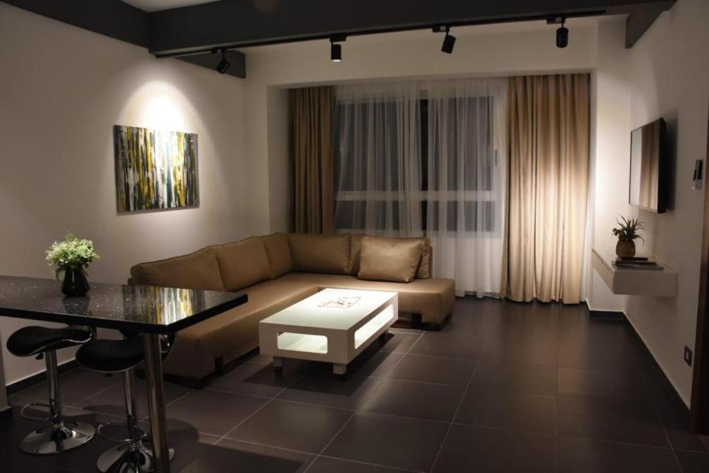 Alife Apart Hotel Бейрут Екстериор снимка